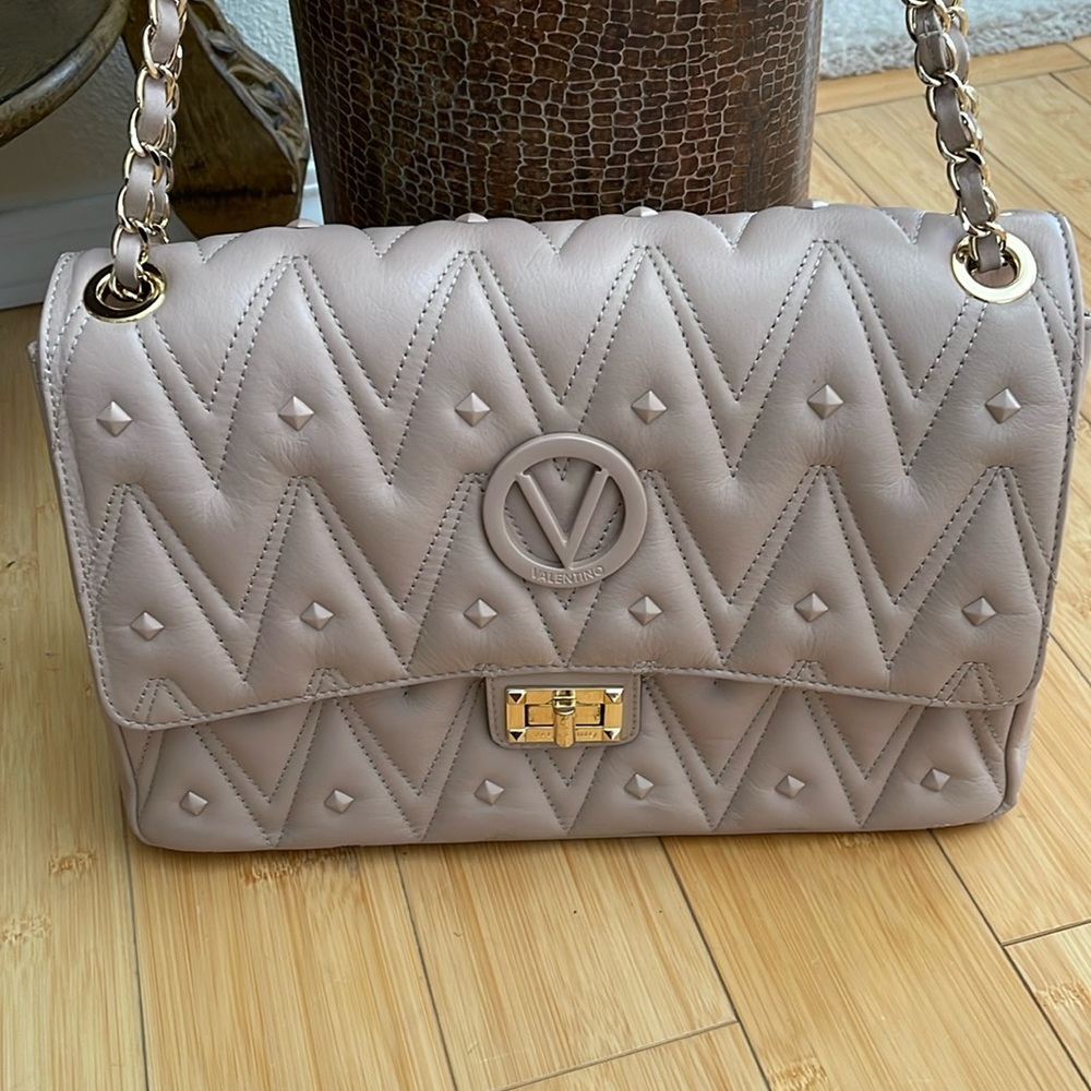 Women Large Valentino By Mario Studded Shoulder Chain/leather Shoulder Bag Nude
